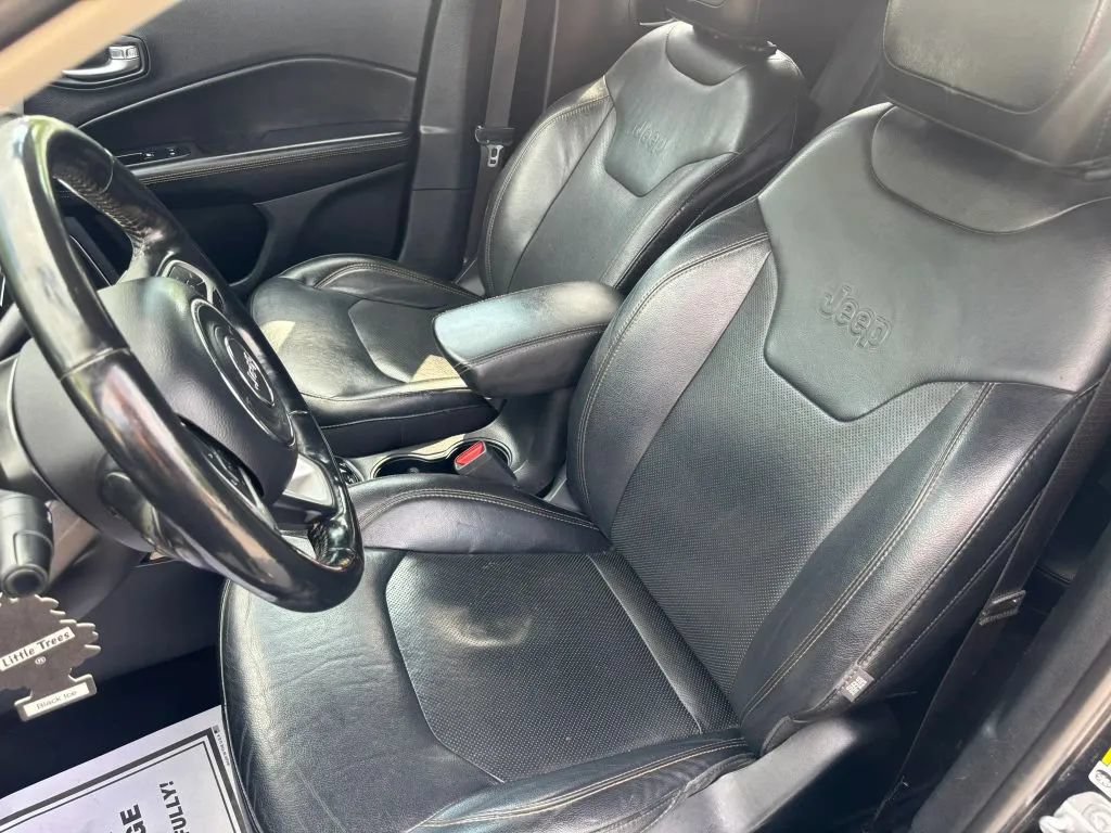 Used 2018 Jeep Compass Limited AWD/4WD image 11
