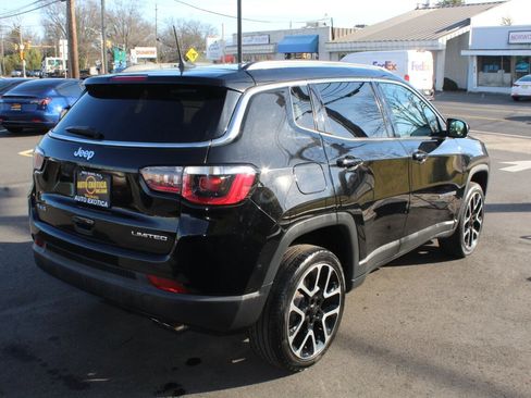 Used 2018 Jeep Compass Limited image 28