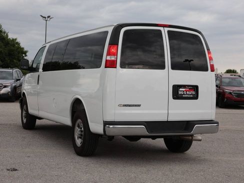 Used 2025 Chevrolet Express 3500 LT w/ LT Preferred Equipment Group RWD image 11