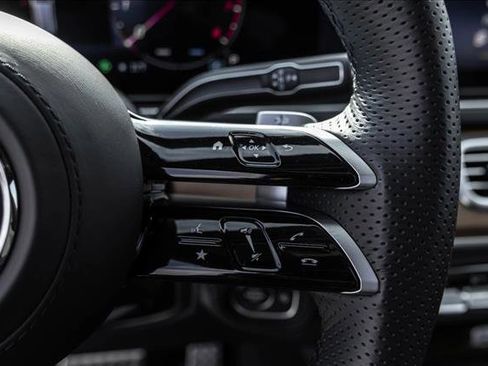 Certified 2025 Mercedes-Benz GLS 450 4MATIC image 15