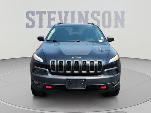 Used 2015 Jeep Cherokee Trailhawk w/ Cold Weather Group AWD/4WD image 8