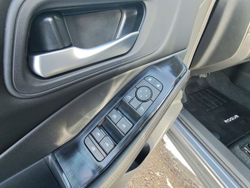 Used 2026 Nissan Rogue SV w/ Cold Weather Package image 12