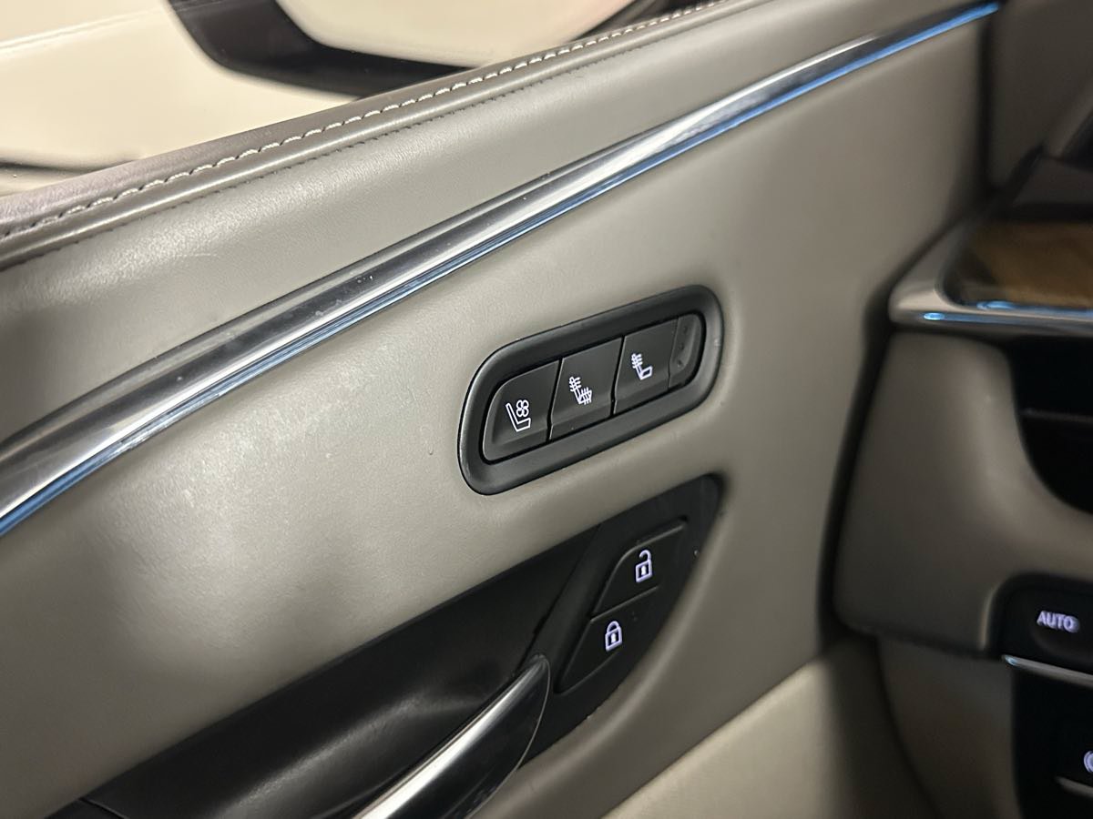 Used 2021 Cadillac Escalade ESV Sport Platinum AWD/4WD image 52