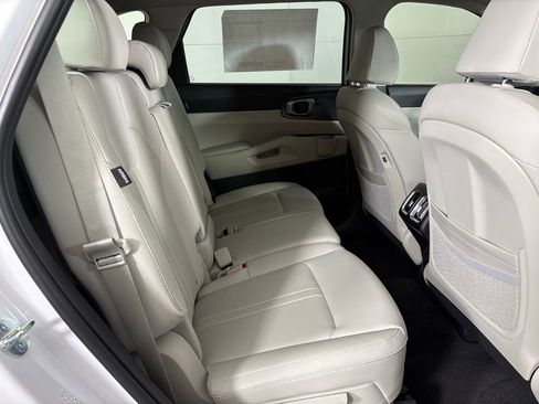 New 2026 Kia Sorento S image 16