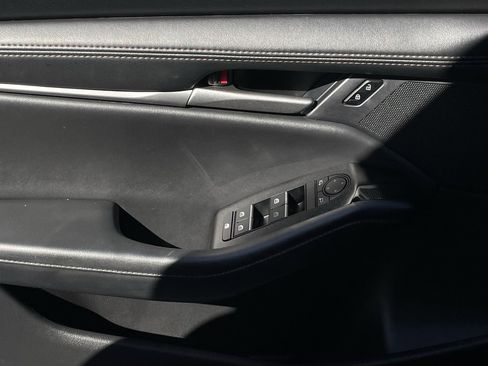 Used 2024 MAZDA MAZDA3 s image 20