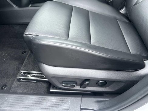 Certified 2022 Nissan Rogue SV w/ SV Premium Package image 23