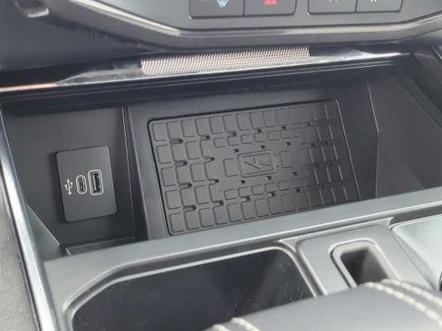 New 2025 Ford F150 Lightning Platinum image 36