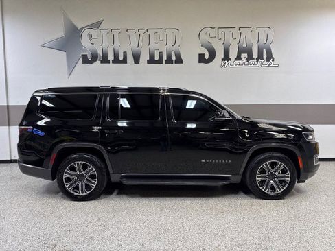 Used 2022 Jeep Wagoneer Series III w/ Rear Seat Video Group 1 image 47