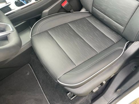 New 2026 Buick Enclave Sport Touring w/ Power Package FWD image 22