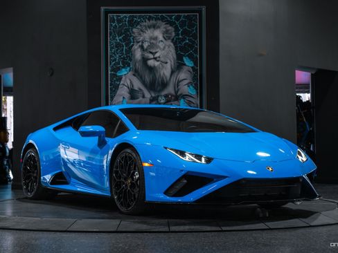 Used 2021 Lamborghini Huracan EVO RWD image 14