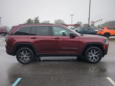 New 2026 Jeep Grand Cherokee Limited image 3