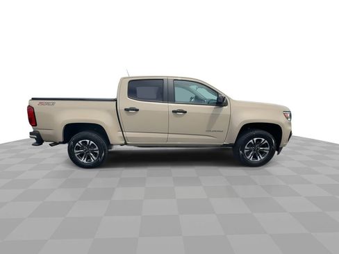 Used 2022 Chevrolet Colorado Z71 AWD/4WD image 9