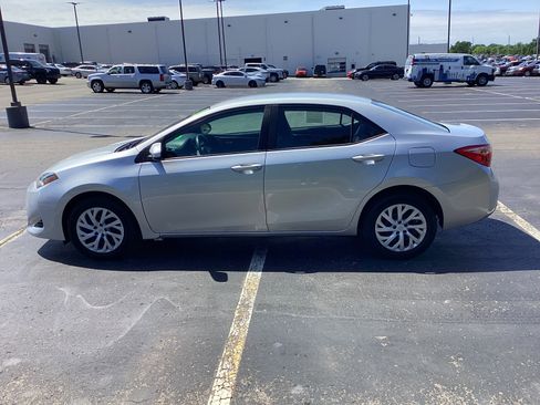 Certified 2018 Toyota Corolla LE FWD image 5