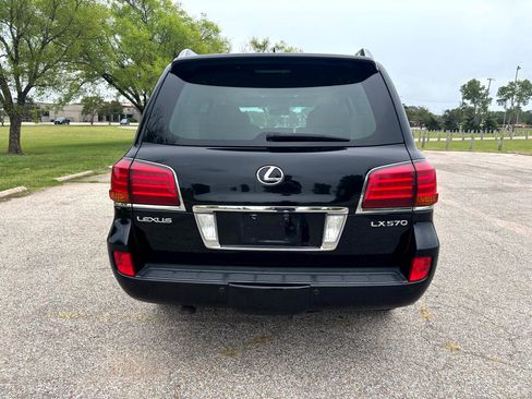 Used 2009 Lexus LX 570 4WD 4dr image 29