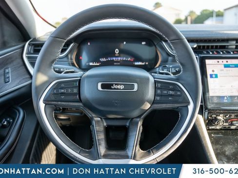 Used 2023 Jeep Grand Cherokee L Limited image 6