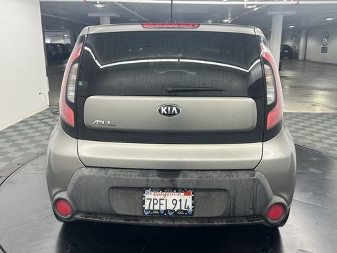 Used 2016 Kia Soul Base image 6