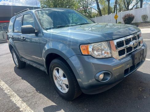 Used 2012 Ford Escape XLT FWD image 3