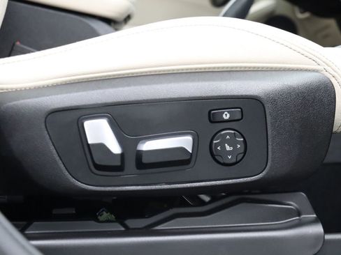 Used 2019 BMW X3 xDrive30i w/ Premium Package image 30