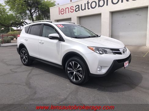 Used 2015 Toyota RAV4 Limited image 4