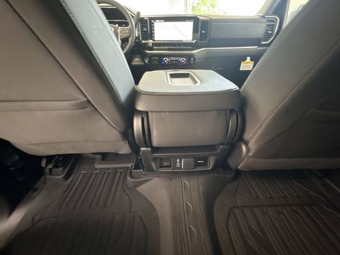New 2026 GMC Sierra 1500 SLE w/ Preferred Package AWD/4WD image 22