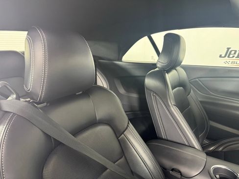 Used 2025 Ford Mustang Premium RWD image 28
