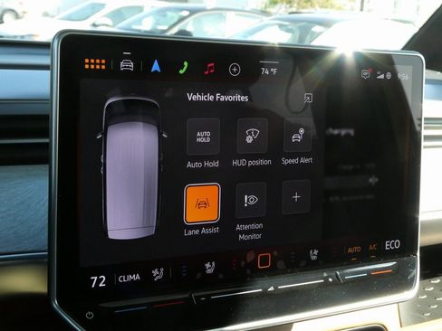 New 2025 Volkswagen ID. Buzz Pro S Plus image 44