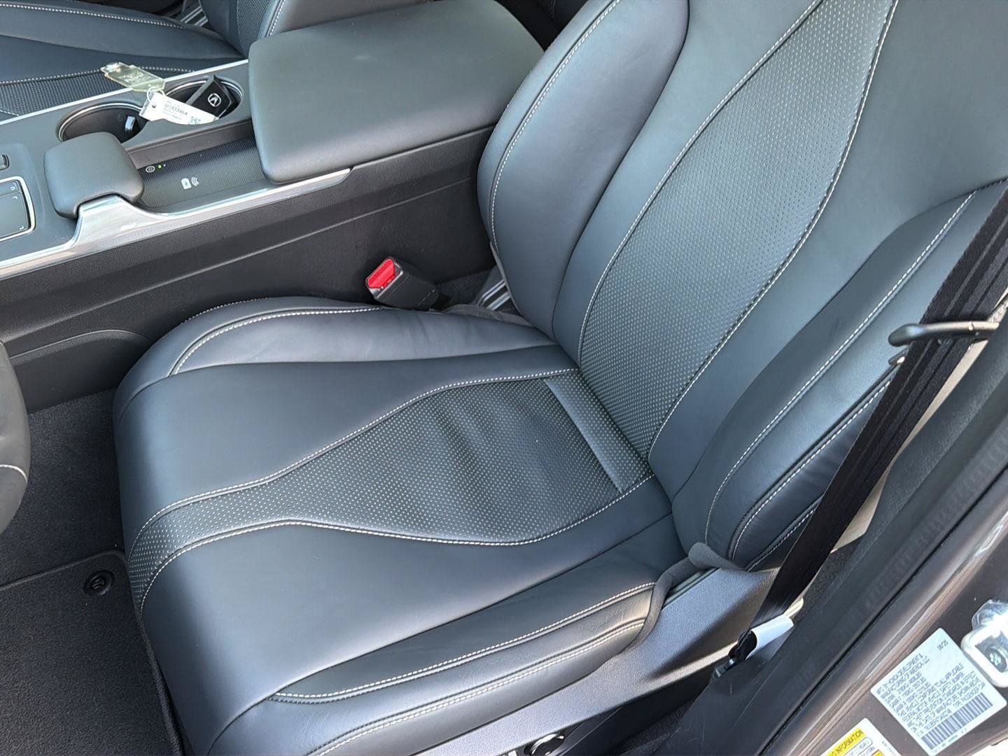 Used 2025 Acura TLX w/ Technology Package FWD image 29