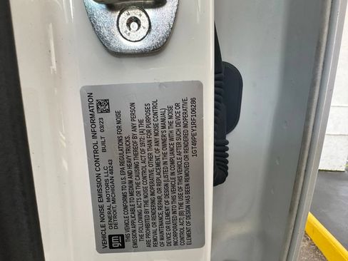 Used 2024 GMC Sierra 2500 AT4 w/ Max Trailering Package AWD/4WD image 43