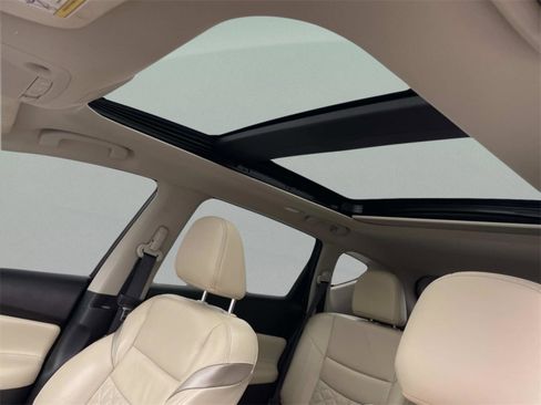 Used 2023 Nissan Murano Platinum w/ Cargo Package image 20