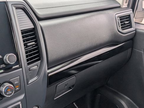 Certified 2024 Nissan Titan SV w/ SV Convenience Package image 27