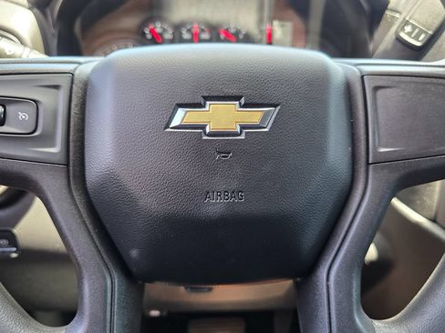 Used 2021 Chevrolet Silverado 1500 Custom AWD/4WD image 30