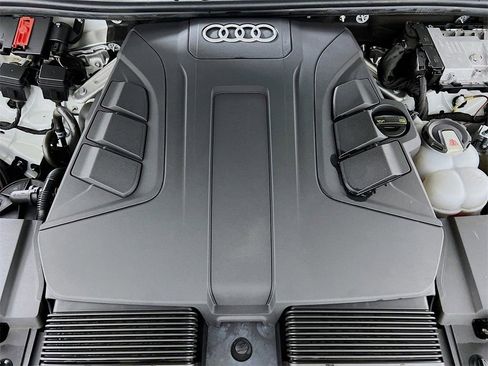 Used 2019 Audi Q7 3.0T Prestige w/ Prestige Package image 31