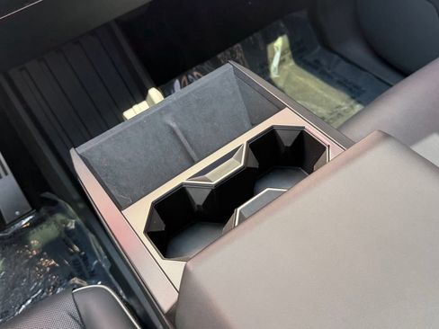 Used 2024 Tesla Cybertruck AWD Crew Cab image 19