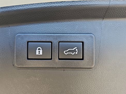 New 2025 Subaru Outback Premium image 13