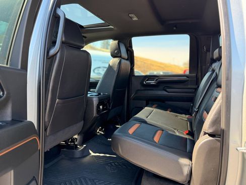 Used 2024 GMC Sierra 2500 AT4 w/ AT4 Premium Plus Package image 27