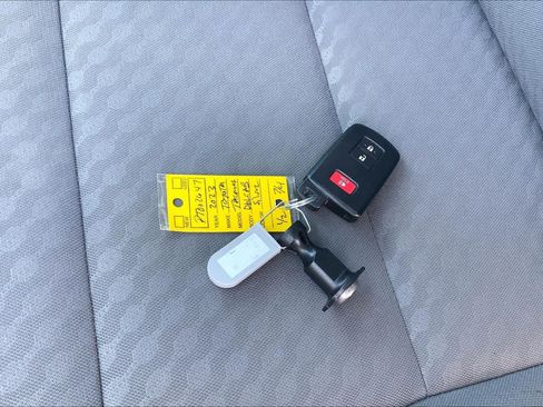 Used 2023 Toyota Tacoma SR5 RWD image 15