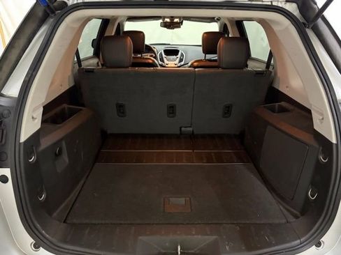 Used 2015 GMC Terrain SLT w/ Chrome Appearance Package image 12