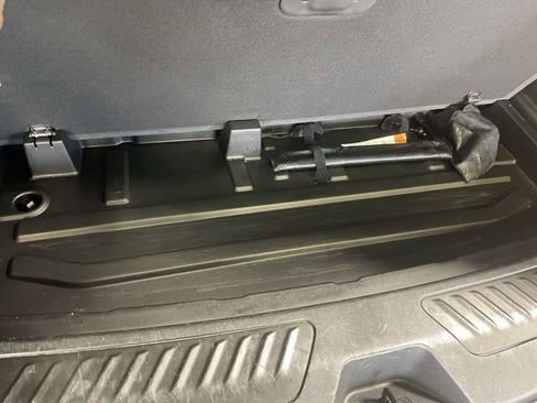 Used 2023 Chevrolet Tahoe LT image 26