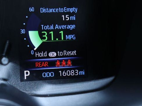 Used 2022 Toyota Corolla LE FWD image 26