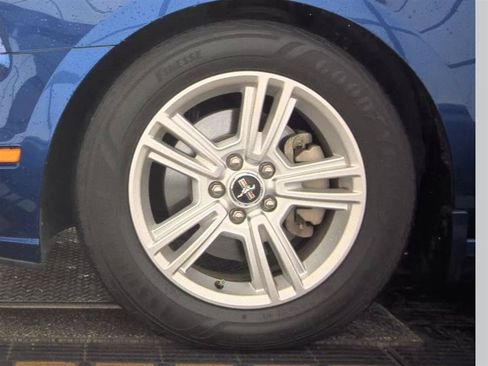 Used 2014 Ford Mustang Convertible w/ Equipment Group 102A RWD image 9
