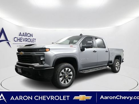 New 2026 Chevrolet Silverado 2500 Custom w/ Custom Value Package AWD/4WD image 1