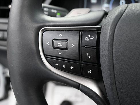 Used 2025 Lexus ES 350 w/ Premium Package image 21