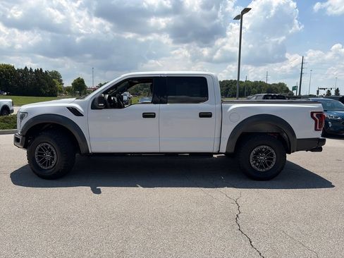 Used 2019 Ford F150 Raptor w/ Equipment Group 801A Mid AWD/4WD image 4