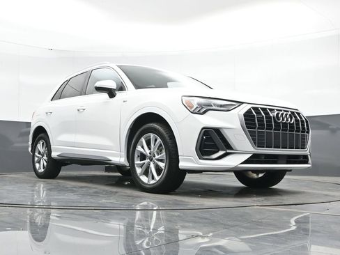 Used 2023 Audi Q3 2.0T Premium image 46