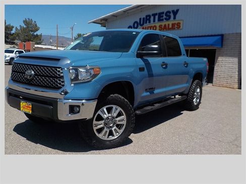 Used 2021 Toyota Tundra SR5 w/ SR5 Upgrade Package AWD/4WD image 1