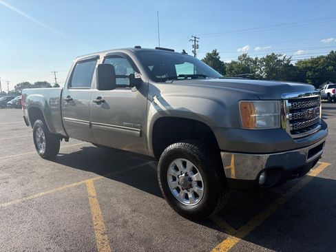 Used 2012 GMC Sierra 3500 SLE AWD/4WD image 4