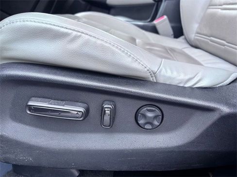 Used 2018 Honda CR-V EX-L image 12