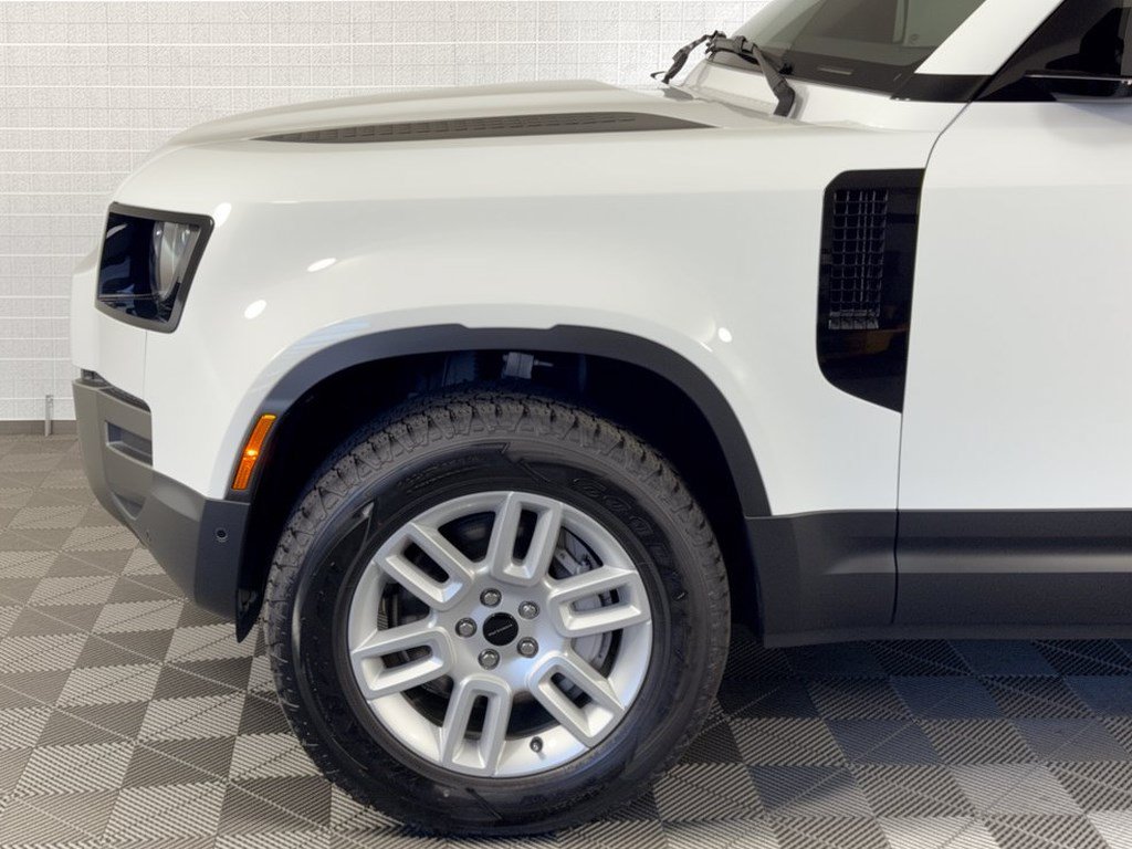 New 2026 Land Rover Defender 110 S AWD/4WD image 13