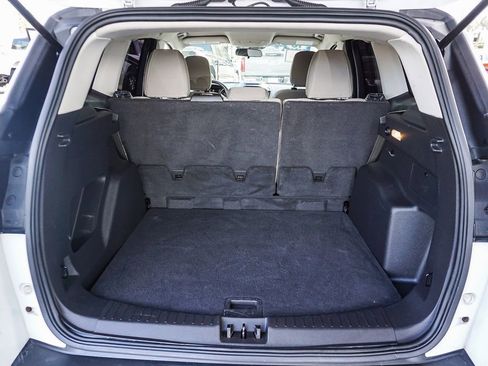 Used 2018 Ford Escape SE w/ SE Sync 3 Package FWD image 25