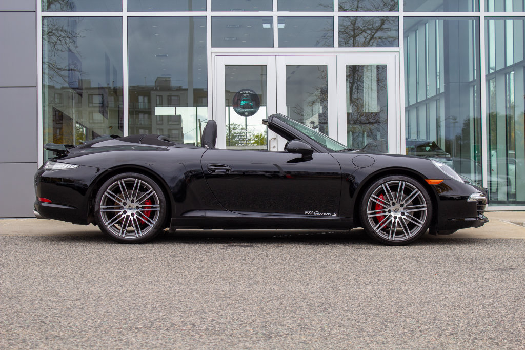 Used 2015 Porsche 911 Carrera S RWD image 4